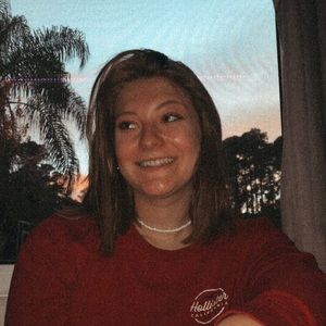 Meet your Posher, Leah